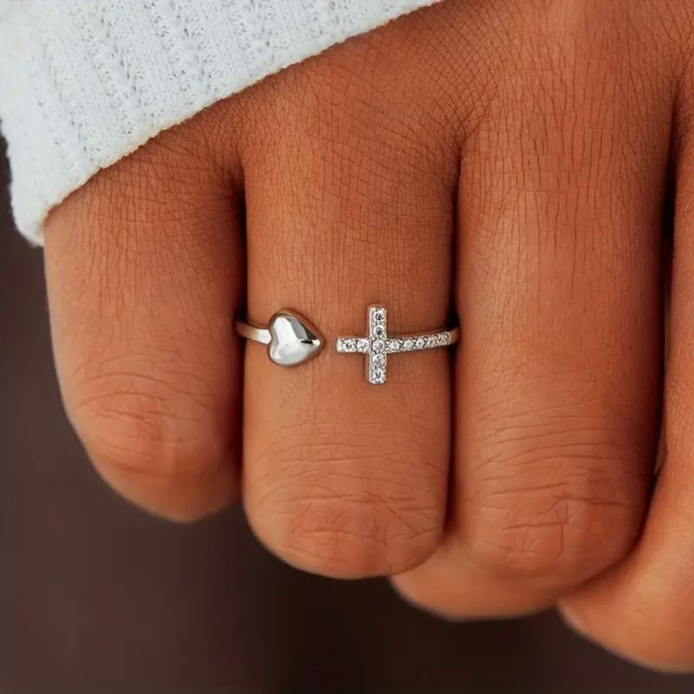 CHRISTIAN HEART RING (ADJUSTABLE)