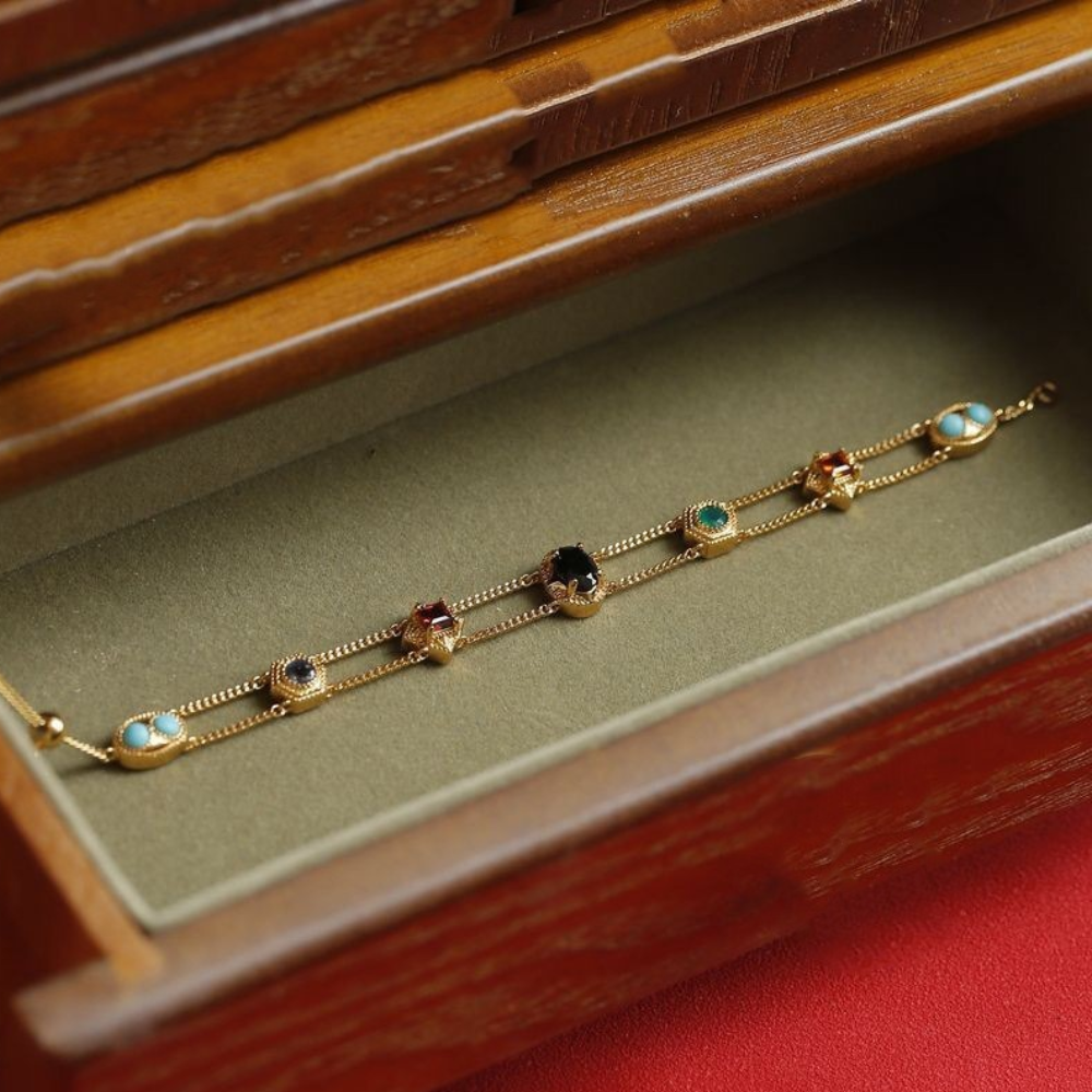 MEDIEVAL JEWELRY SET