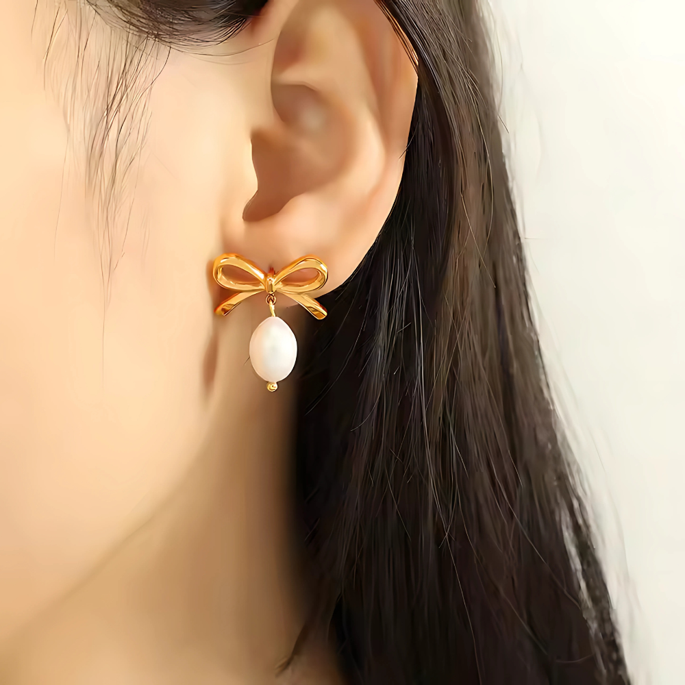 GRACE PEARL EARRINGS (PAIR)