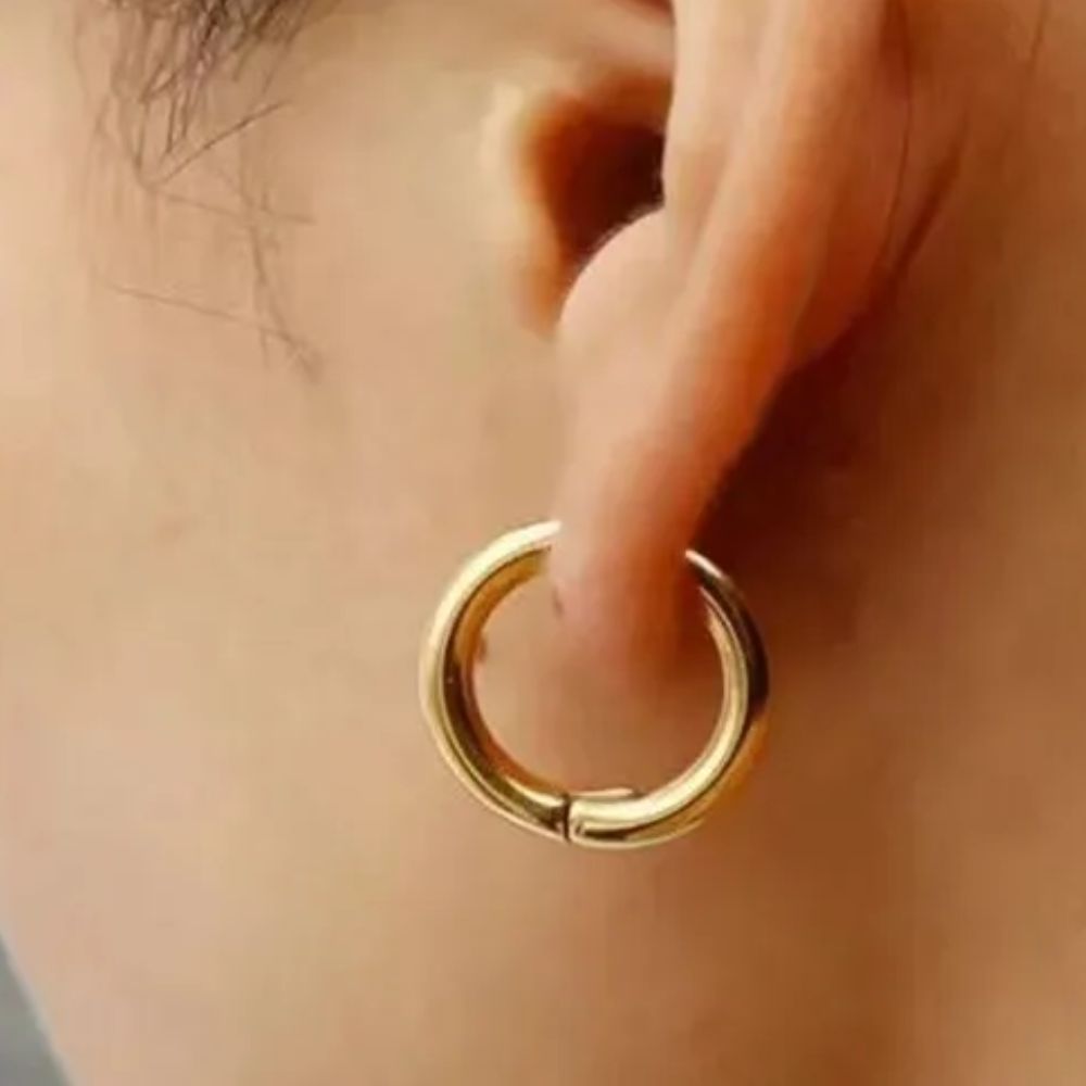 CLASSIC HOOP EARRINGS (PAIR)