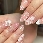 Kirschblüten-Kunstnägel mit Muschel-Design