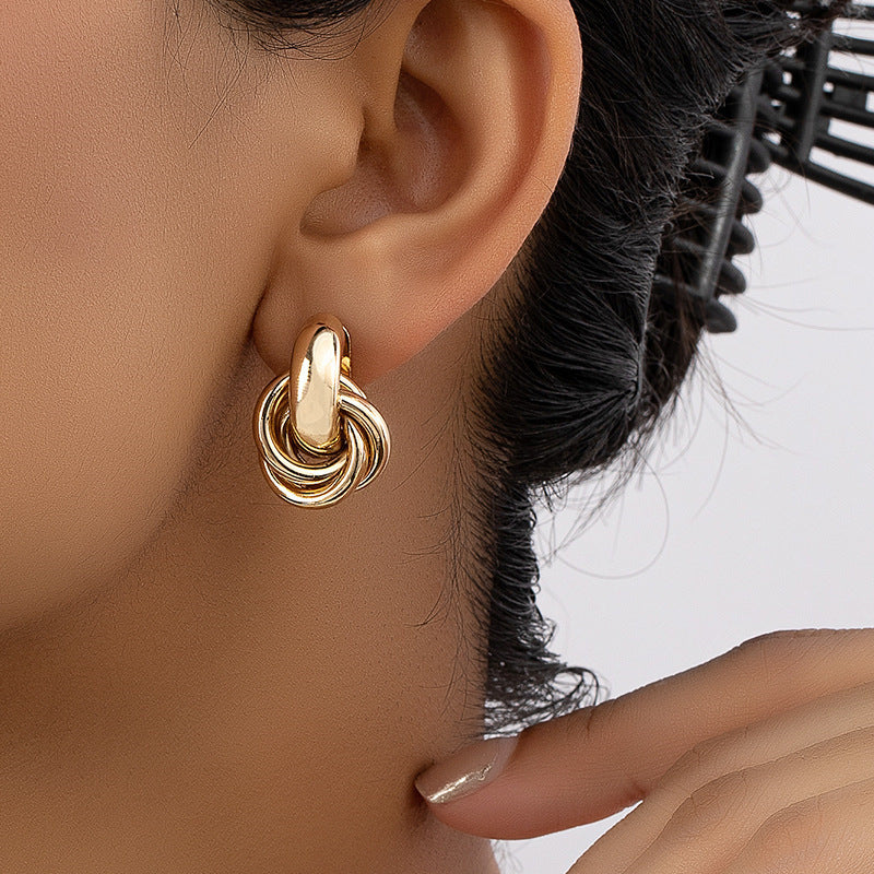 Multi-layered twist earrings