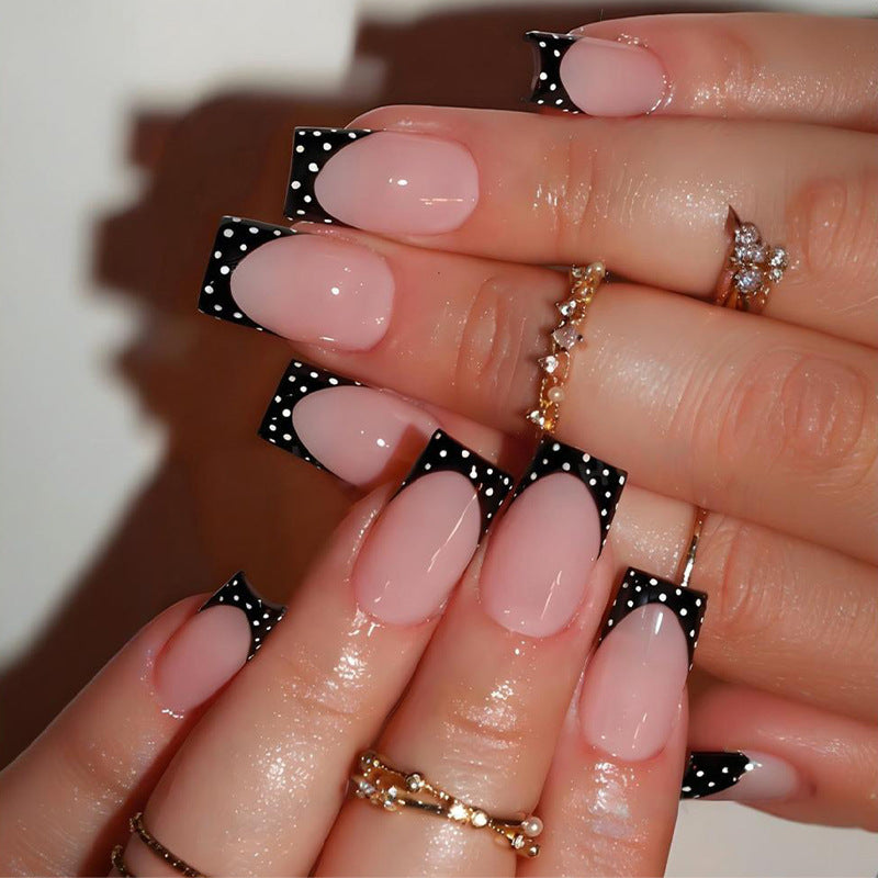 Short square polka dot French press on nails