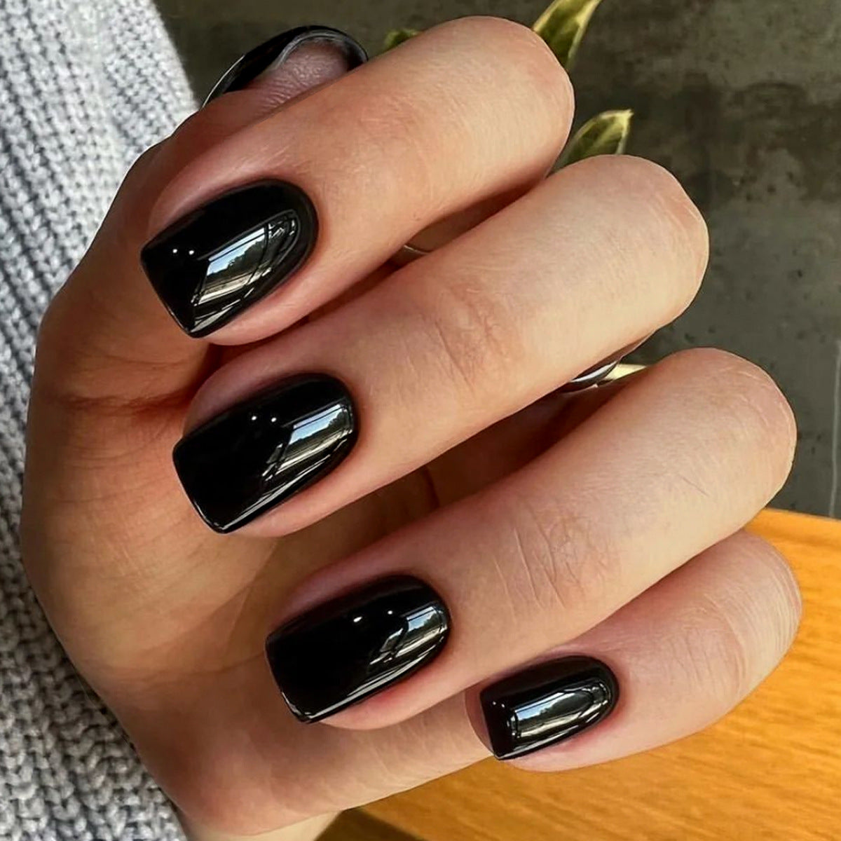 Solid color short press on nails