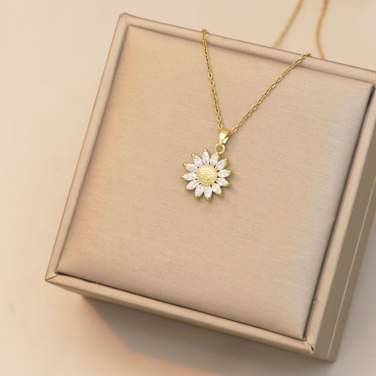 Sunflower Fashion Pendant Necklace