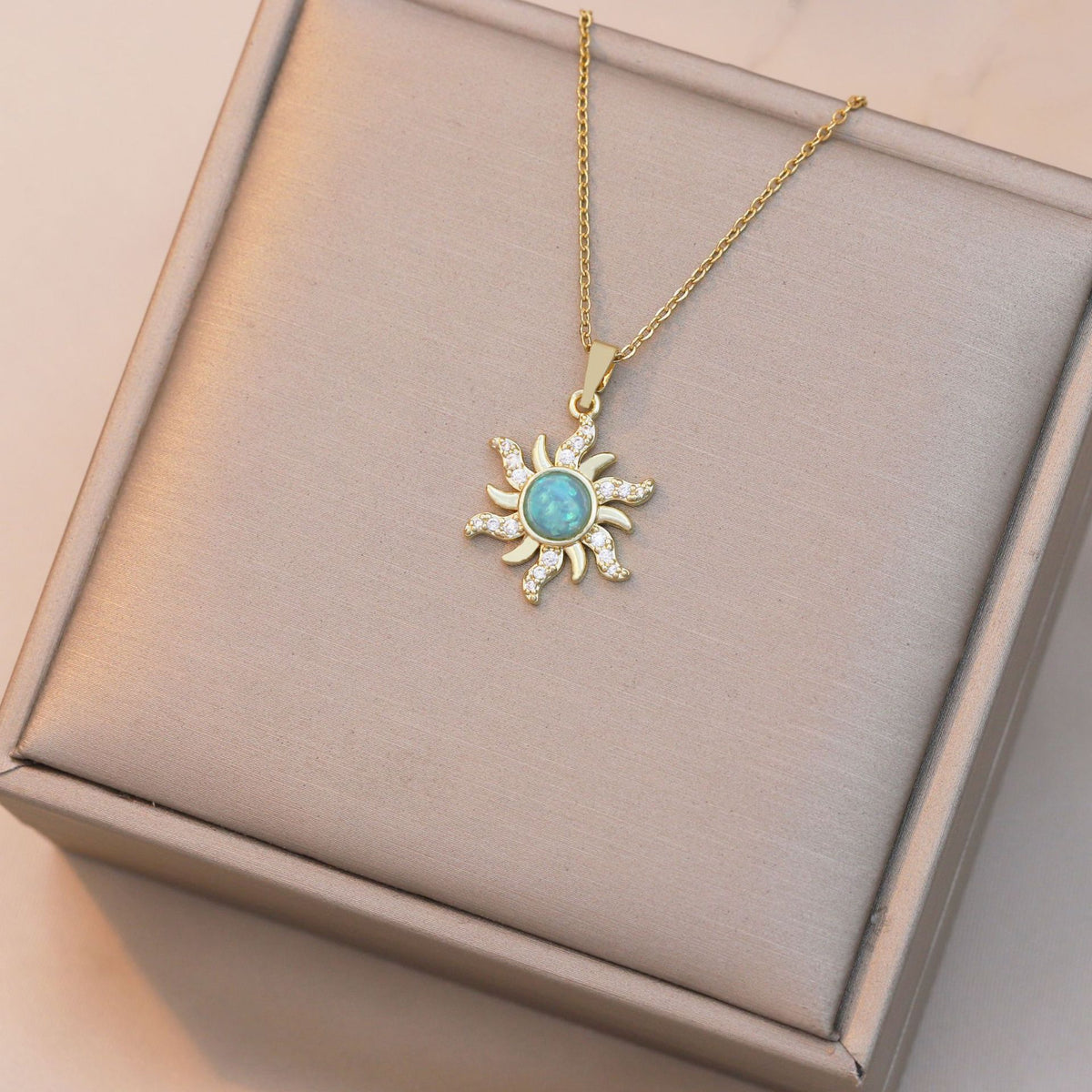 Sunflower Vitality Zirconia Necklace