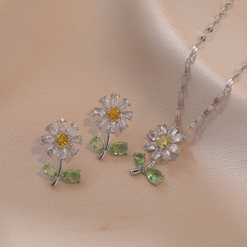 Sunflower Shiny Zirconia Necklace