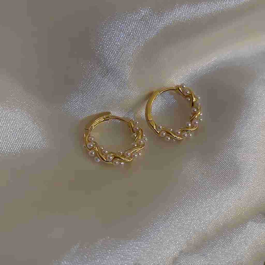 Wreath Fresh Water Pearl Earrings