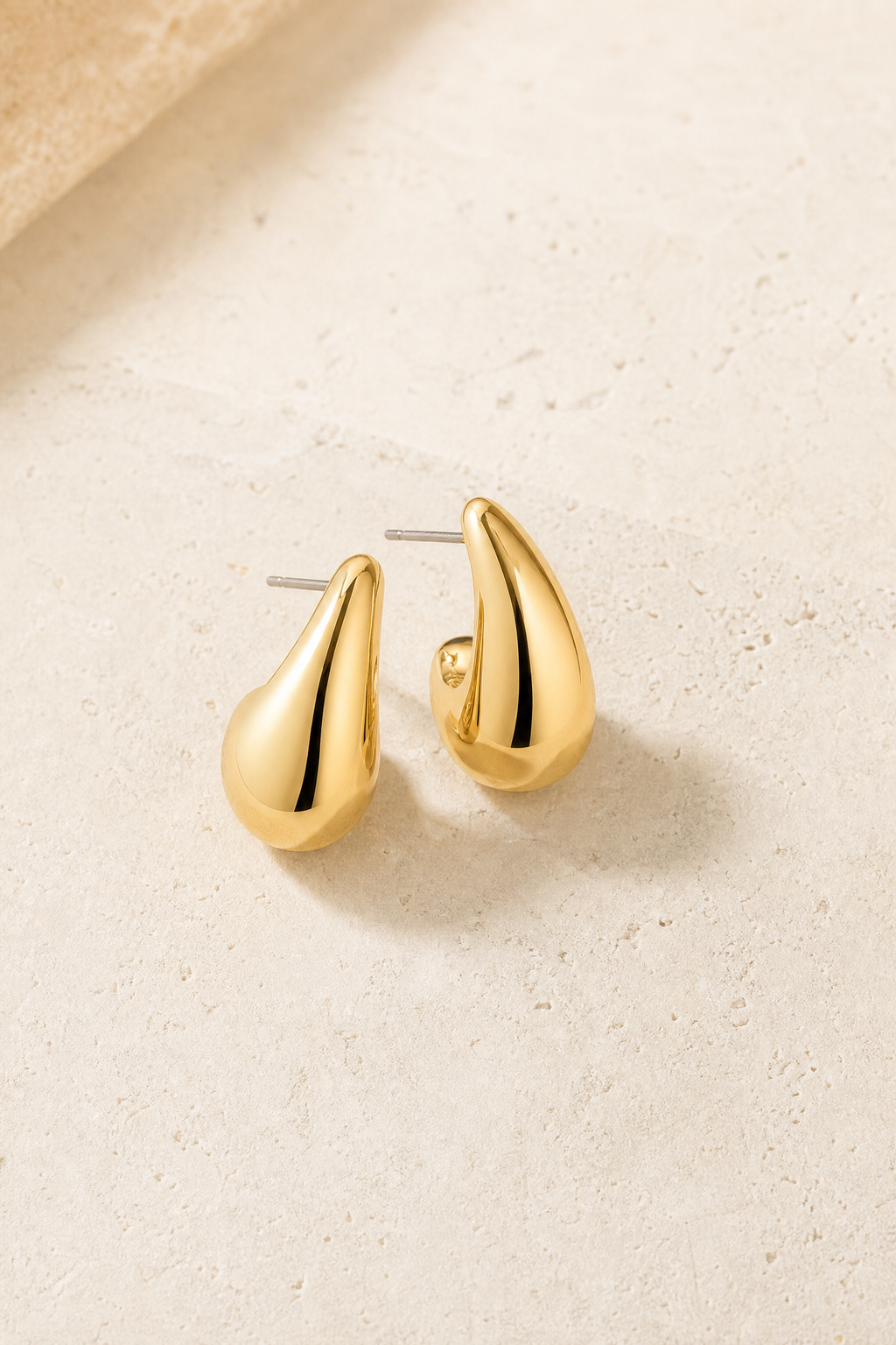 Classy Elegant Hoop Earrings