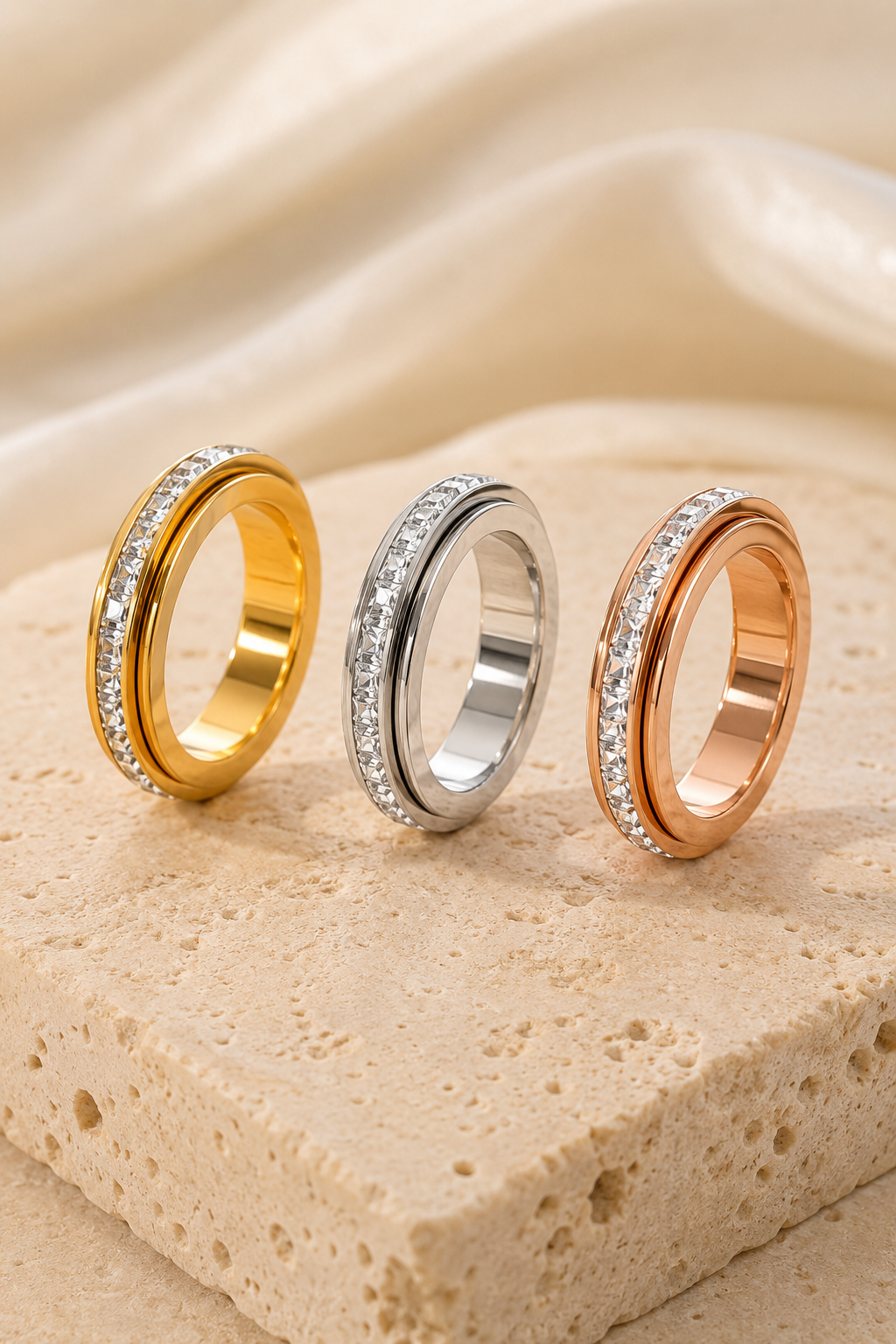 Crystal Anxiety Band Calma Spinner Ring