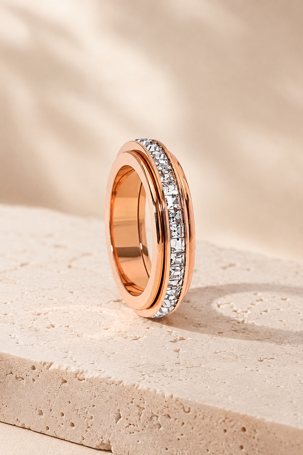 Crystal Anxiety Band Calma Spinner Ring