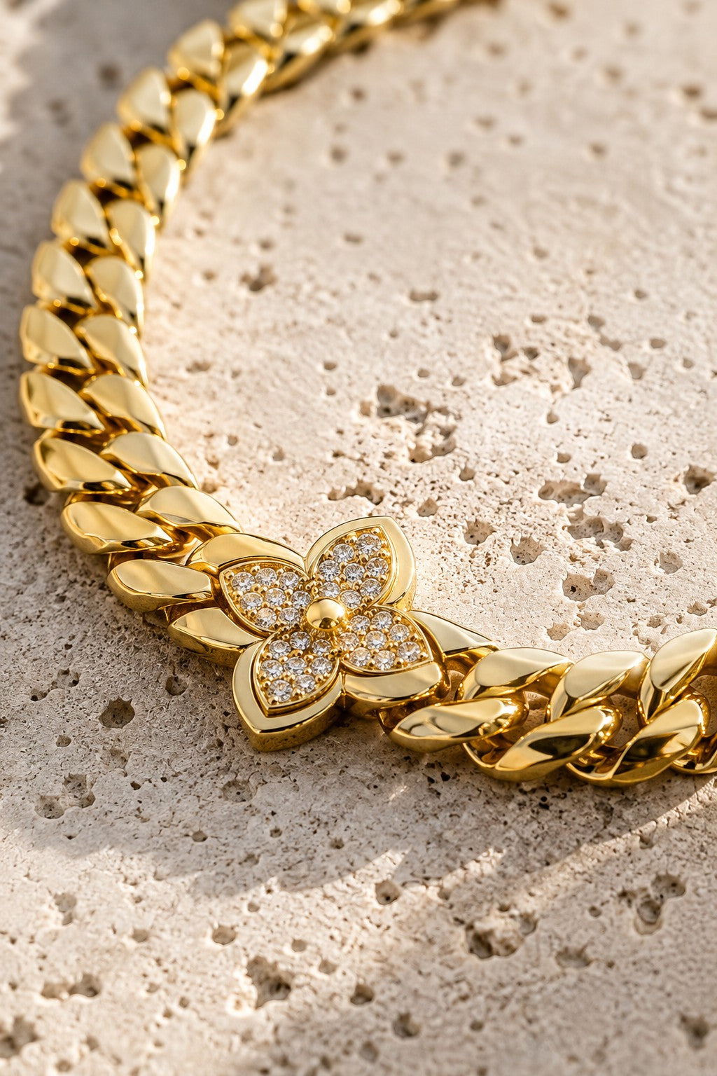 Clover Necklace — 14k Gold-Plated Cuban Chain